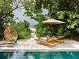 Maledivy-Joali-Maldives-Luxury-Resort-Muravandhoo-Island-Beachfront-Luxury-Villa-pool
