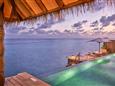 Maledivy-Joali-Maldives-Luxury-Resort-Muravandhoo-Island-Maldives-Over-Water-Pool-Sunset