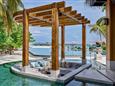 Maledivy-Joali-Maldives-Luxury-Resort-Muravandhoo-Mura-Bar-Water-lounge