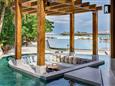 Maledivy-Joali-Maldives-Luxury-Resort-Muravandhoo-Mura-Bar-Water-lounge