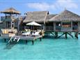 Maledivy-Gili-Lankanfushi-Luxury-Resort-Overwater-Lagoon-Villa