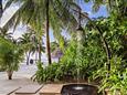 Maledivy-OneOnly-Reethi-Rah-Luxury-Resort-Grand-Beach-Villa-Beachfront-View