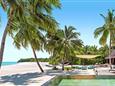 Maledivy-OneOnly-Reethi-Rah-Luxury-Resort-North-Two-Villa-Residence-with-Pool-Beachfront-Luxury