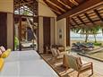 Maledivy-OneOnly-Reethi-Rah-Luxury-Resort-North-Two-Villa-Residence-with-Pool-Beachfront-Luxury