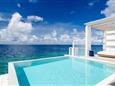 Maledivy-Amilla-Fushi-Reef-Water-Pool-Villa