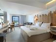 Recko-Kreta-Lyttos-beach-resort-junior-suite-sea-front-private-pool-lyttos-beach